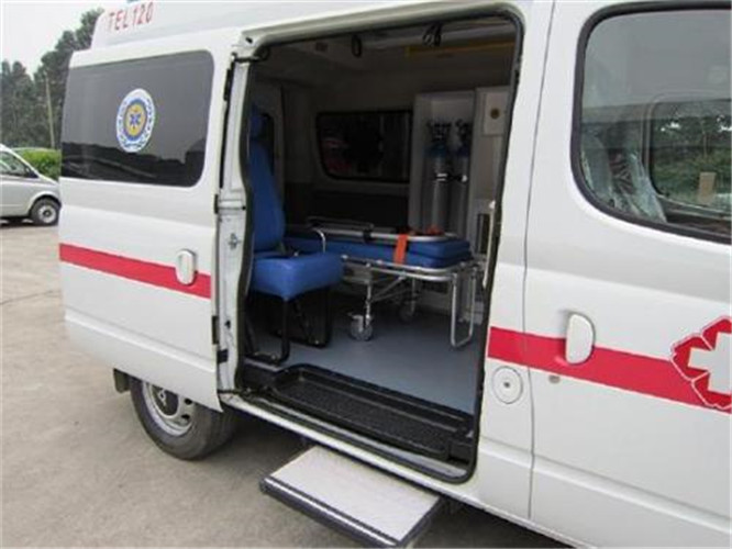 合山救护车出租服务案例7