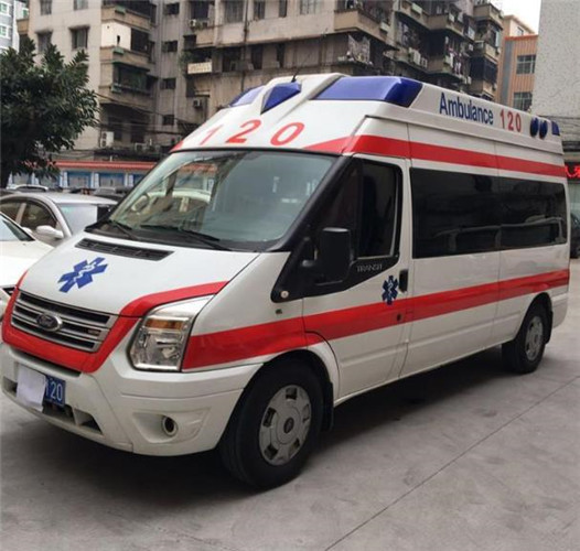 合山信赖我们的救护车出租,让转院不再艰难